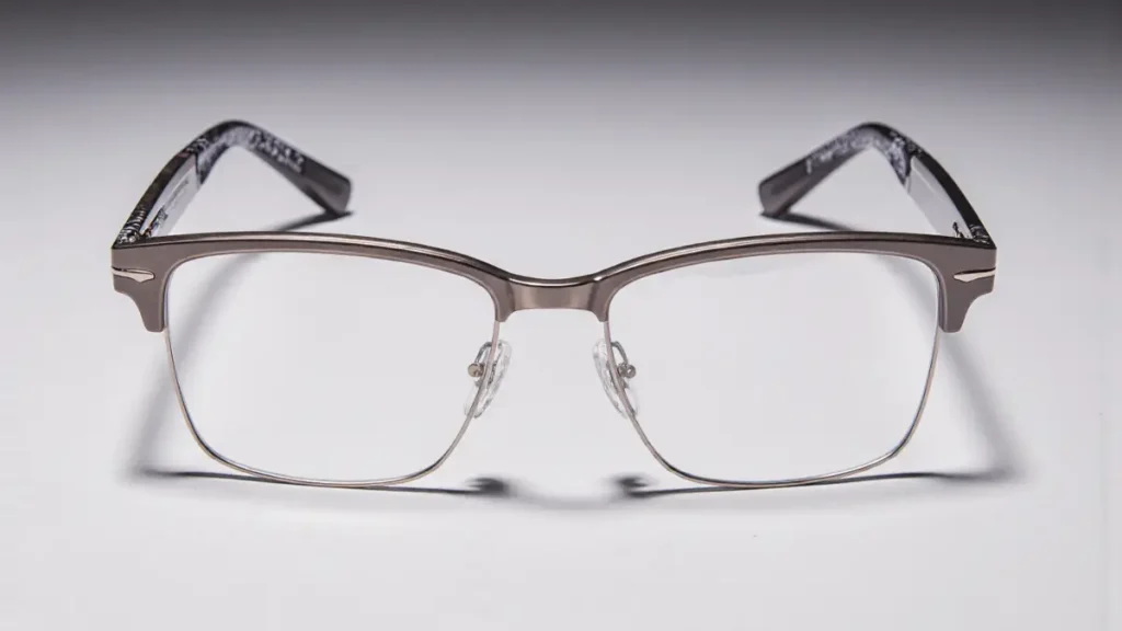 lunettes en titane monture ultralegere