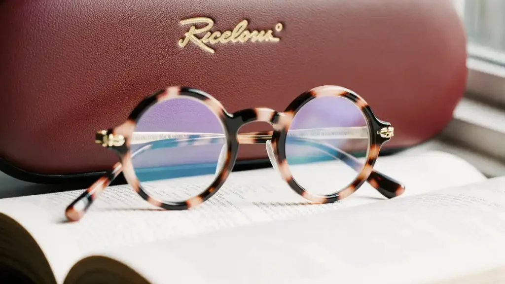 taille des lunettes 52-18-140