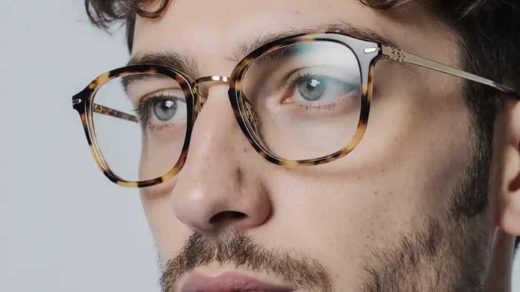 verre organique lunette entretien microfibre